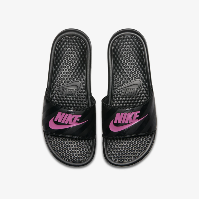 유럽직배송 나이키 NIKE Nike Benassi Women&#039;s Slide 343881-061