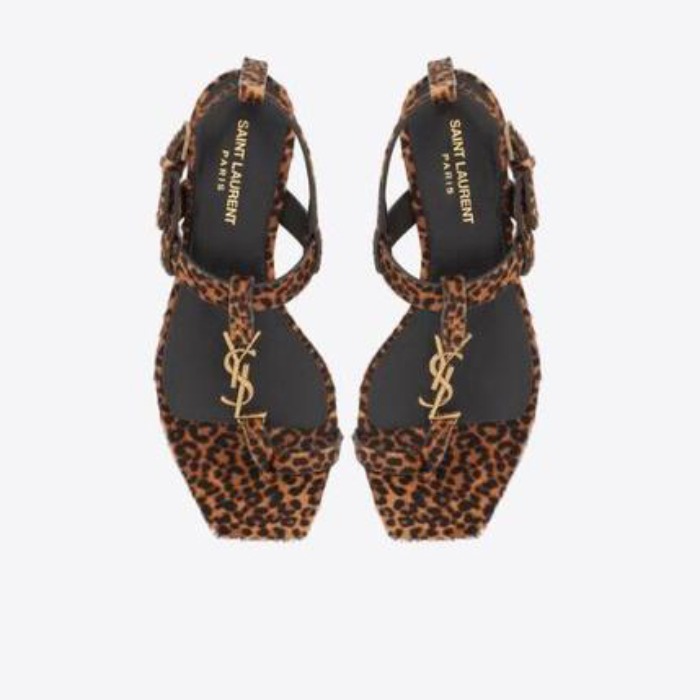 유럽직배송 입생로랑 SAINT LAURENT cassandra flat sandals in leopard-print pony-effect leather with gold-tone monogram 6766362PMTT2094