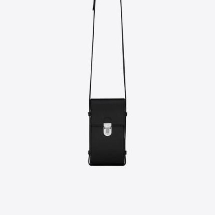유럽직배송 입생로랑 SAINT LAURENT tuc phone pouch with strap in supple calfskin 6677182VK0N1000