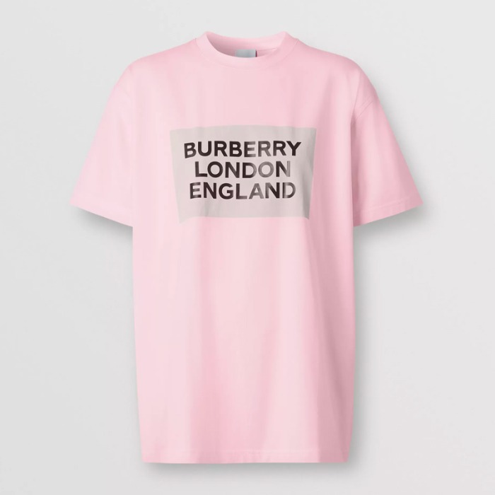 유럽직배송 버버리 여성 로고 프린트 스트레치 코튼 오버사이즈 티셔츠 핑크 BURBERRY Women&#039;s Logo Print Stretch Cotton Oversized T-shirt 80268821