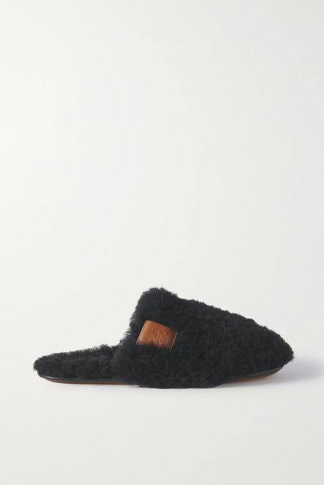 유럽직배송 로에베 슬리퍼 LOEWE Leather-trimmed shearling slippers 24772899113452427