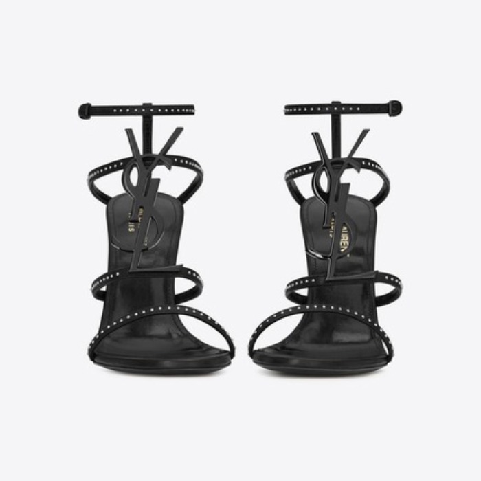 유럽직배송 입생로랑 SAINT LAURENT CASSANDRA sandals in smooth leather and black monogram decorated with studs 5926210RRVV1000