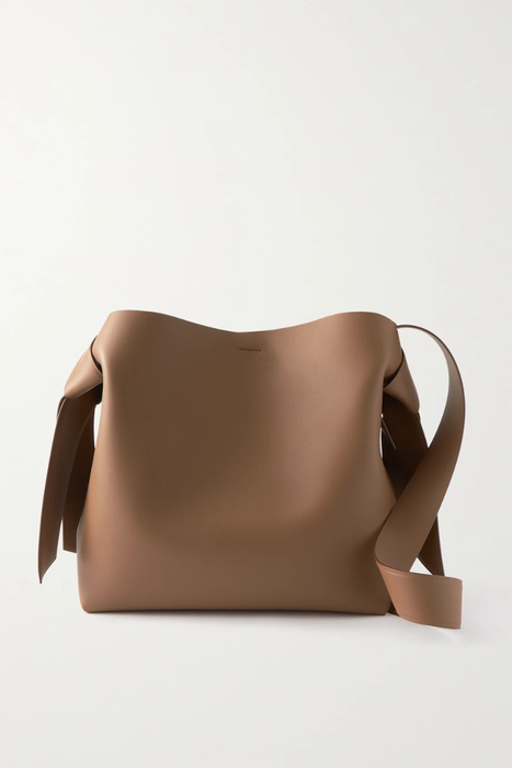 유럽직배송 아크네스튜디오 숄더백 ACNE STUDIOS Musubi Midi knotted leather shoulder bag 24772899113364518