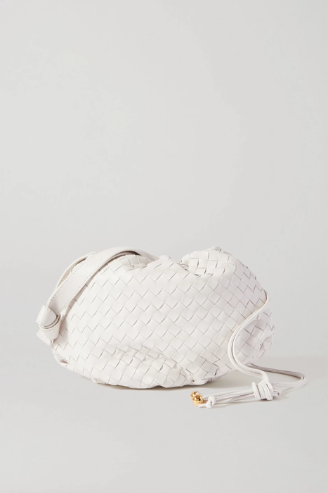 유럽직배송 보테가베네타 숄더백 BOTTEGA VENETA The Small Bulb gathered intrecciato leather shoulder bag 18706561955415408