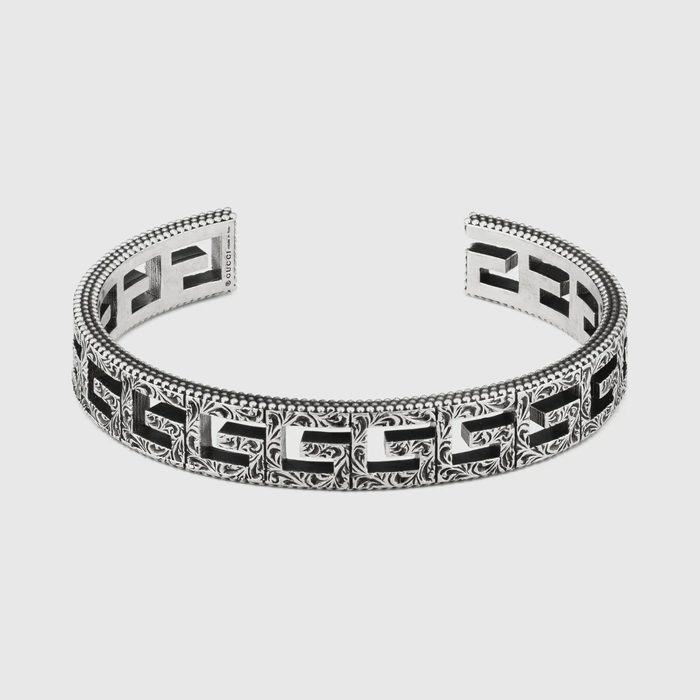 유럽직배송 구찌 GUCCI Gucci Cuff bracelet with Square G motif  551919J84000811