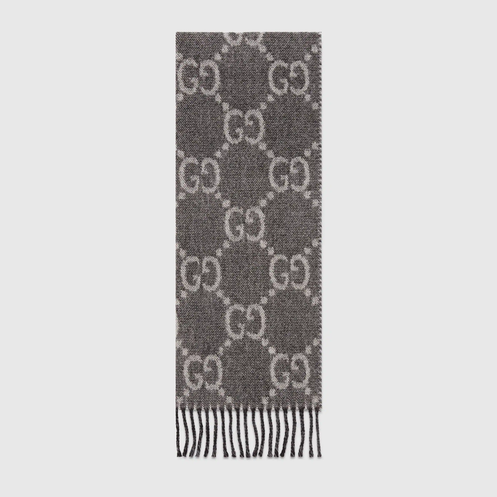 유럽직배송 구찌 GUCCI Gucci GG jacquard pattern knit scarf with tassels  6766104G2001061