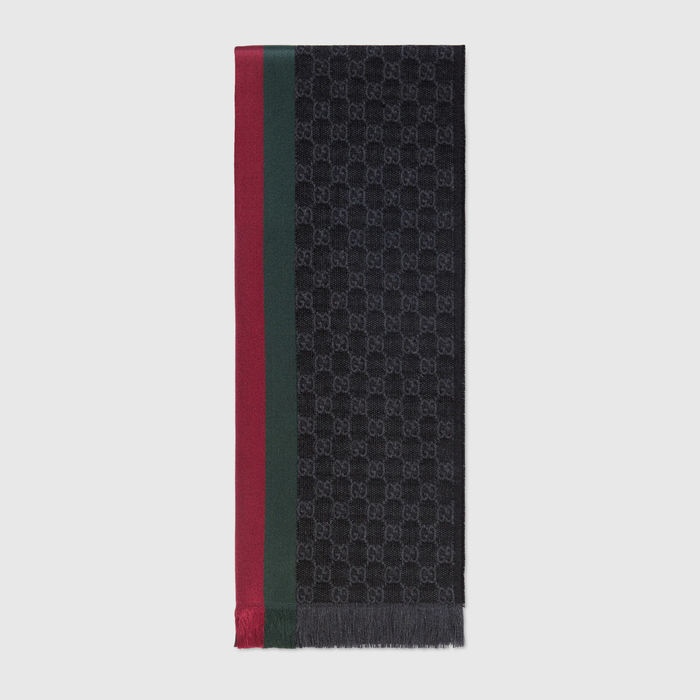 유럽직배송 구찌 GUCCI Gucci GG jacquard knitted scarf with Web 1473514G7041166