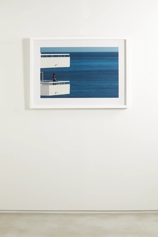 유럽직배송 AP8 Guy Bourdin framed print, 42&#039;&#039; x 29&#039;&#039; 36856120585329842