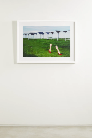 유럽직배송 AP8 Guy Bourdin framed print, 40&#039;&#039; x 29&#039;&#039; 36856120585329840