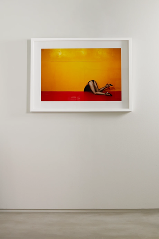 유럽직배송 AP8 Guy Bourdin framed print, 40&#039;&#039; x 29&#039;&#039; 36856120585329843
